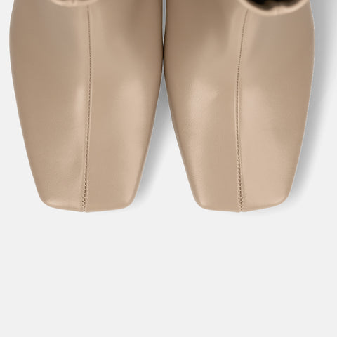 60%OFF:ワイドスクエアトゥ ショートブーツ(5400)グレージュ/mamian(マミアン)