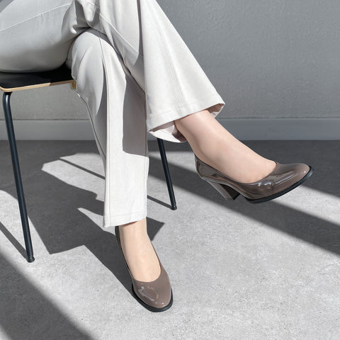 15%OFF:ラウンドトゥ チャンキーヒール パンプス(m66602)グレージュE/mamian(マミアン)