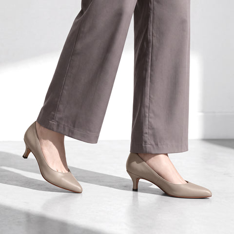 10% OFF: 2024SS: iCoN COLORS: Pointed Toe Smooth Pumps (C57173) Greige
